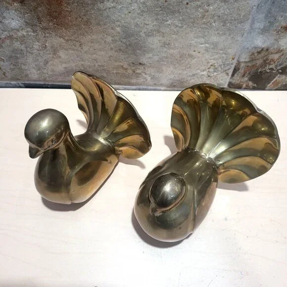 Pair of Vintage Metal Brass Dove Figure Bookends Home Decor - Picture 6 of 10